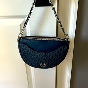 Michael kors shoulder crossbody